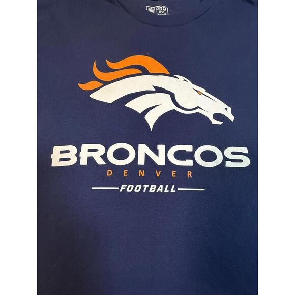 Denver Broncos NFL Pro Line Short Sleeve T Shirt Large - Picture 2 of 4